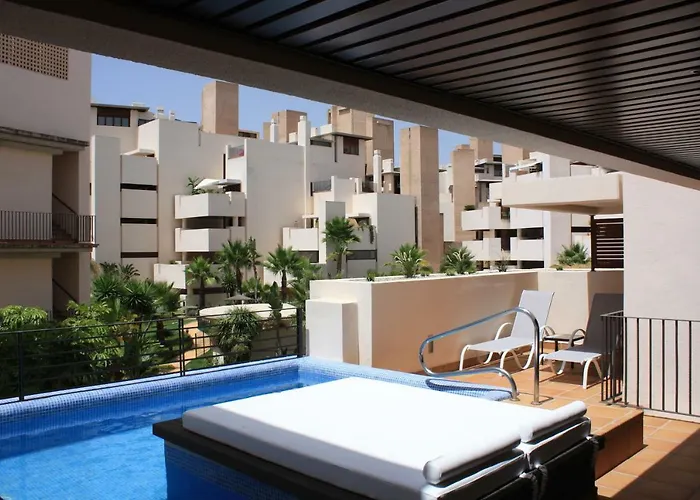 104 - Apartment With Private Swimming Pool
