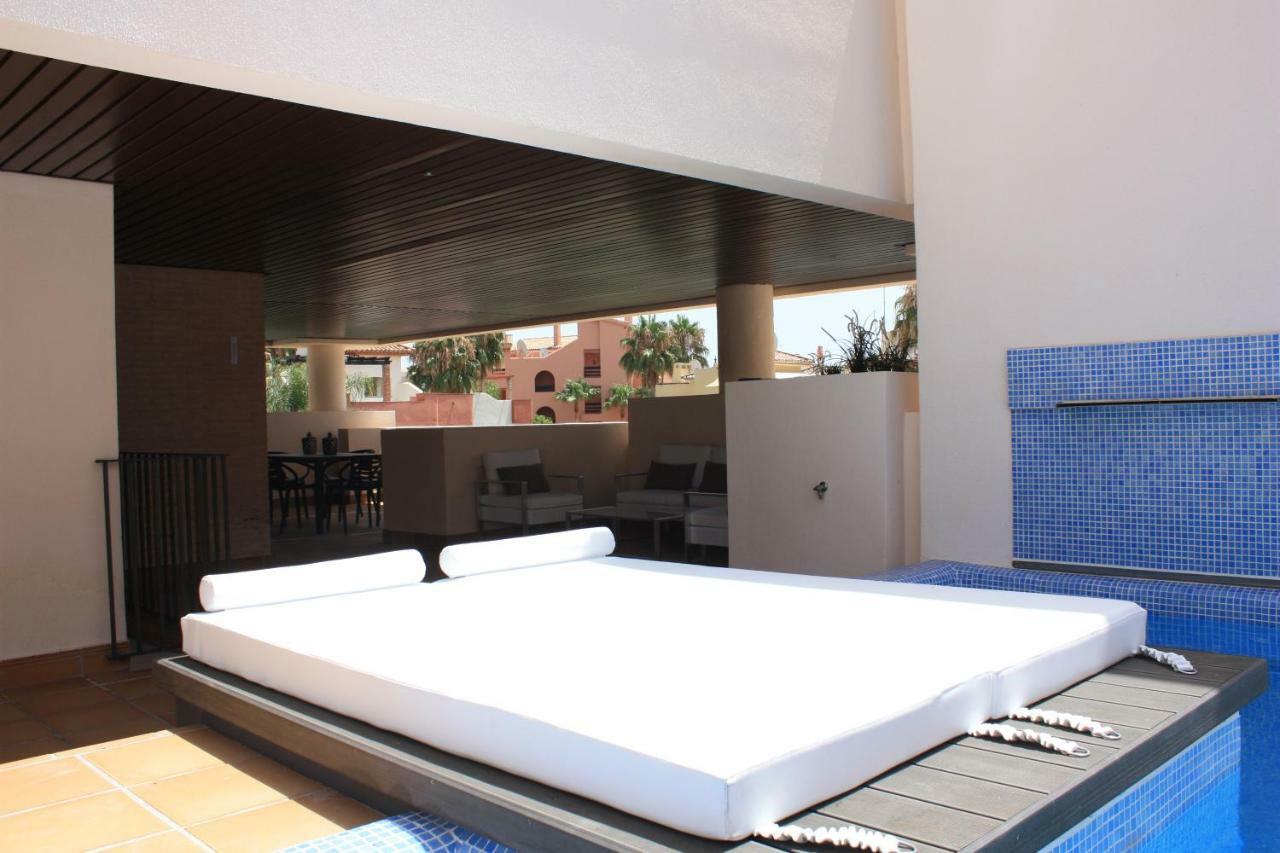 104 - With Private Swimming Pool Apartamento *